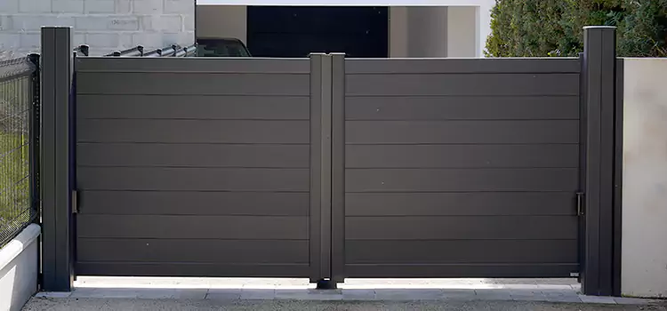 Common Residential Gate Issues We Resolve in Lakewood, OH